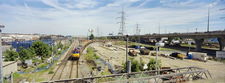 Thames Gateway:  (C) 2006, Peter Marshall